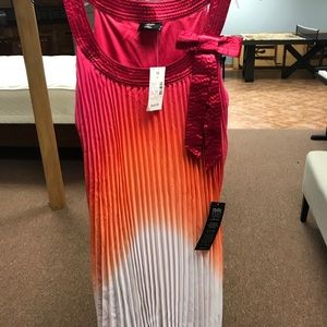 Beautiful sundress never been worn with tags